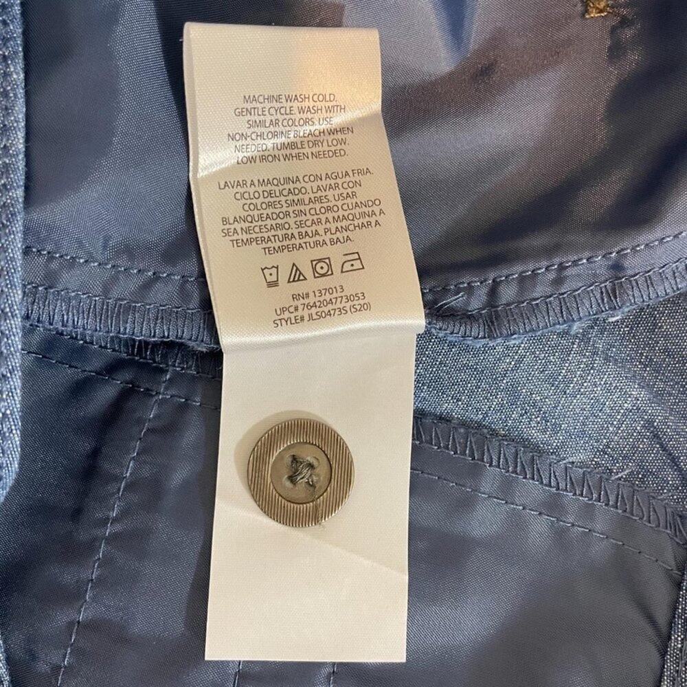 Isaac Mizrahi Blue Chambray Trouser Shorts SZ 6 - Picture 9 of 10